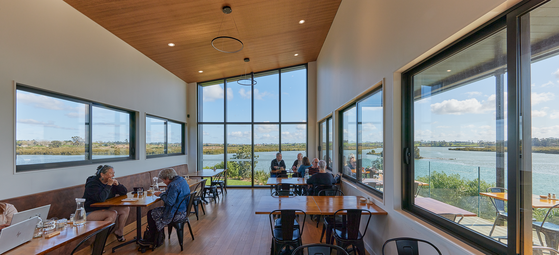 Evergreen Café, Karaka